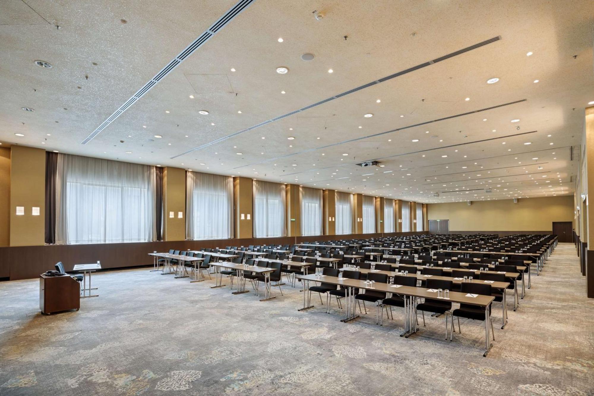 Hotel Doubletree By Hilton Schonbrunn 4*